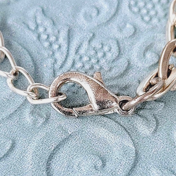 Vintage Silver Faux Pearl Cluster Gold Drizzle Timeless Bauble Necklace Set - Picture 9 of 10